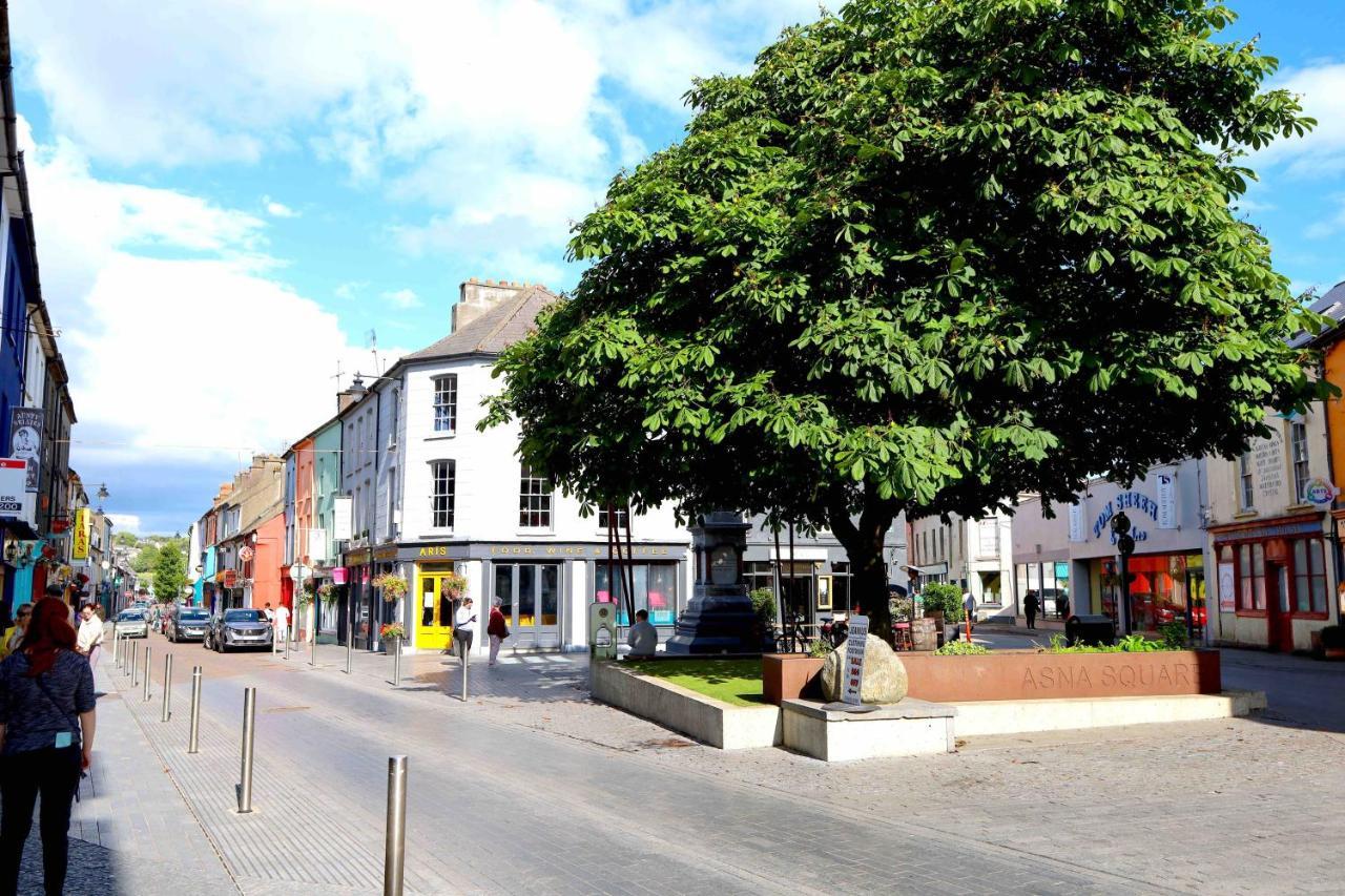Long Quay Apartments, Clonakilty Buitenkant foto